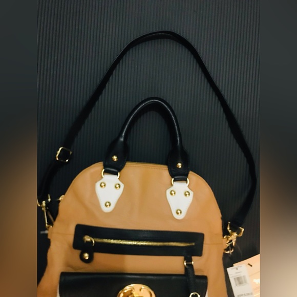 NWT Emma Fox Genuine Leather Tan Black Colorblock Crossover Shoulder Bag - Picture 3 of 10